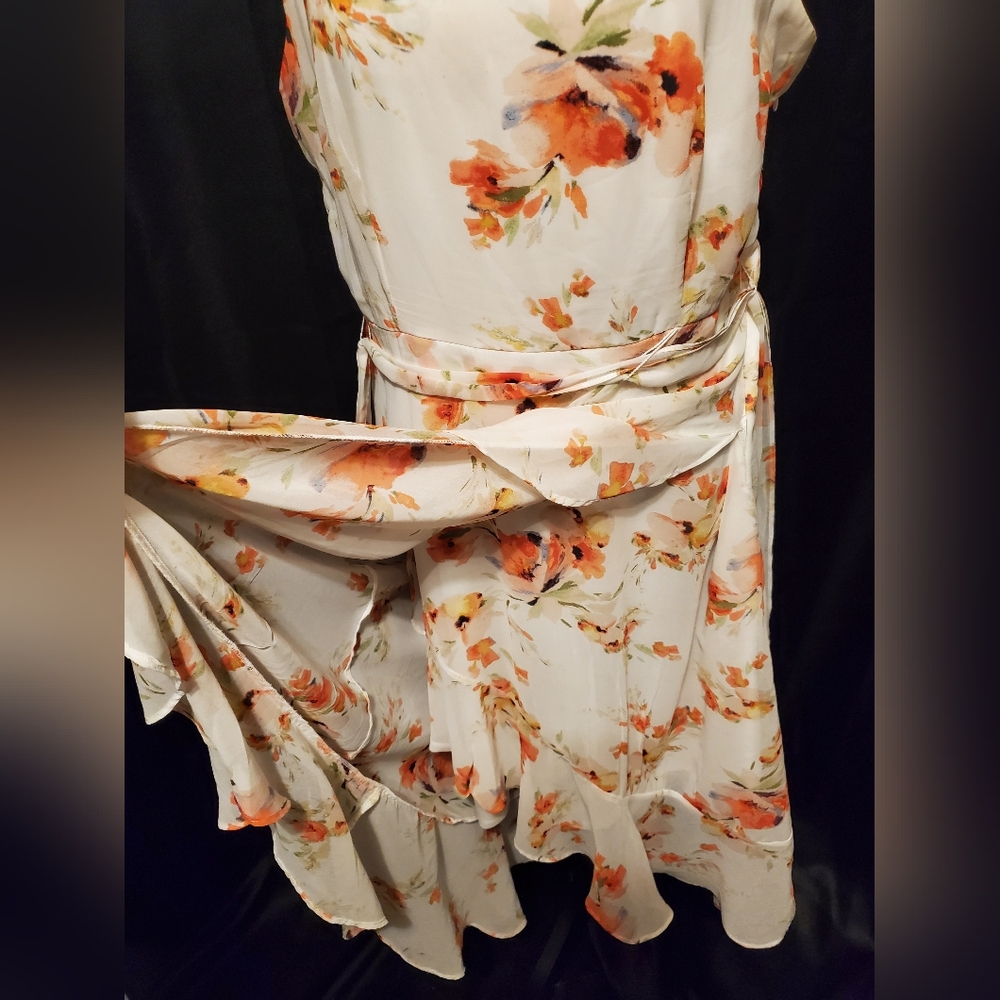 Studio One Dress - Picture 3 of 8